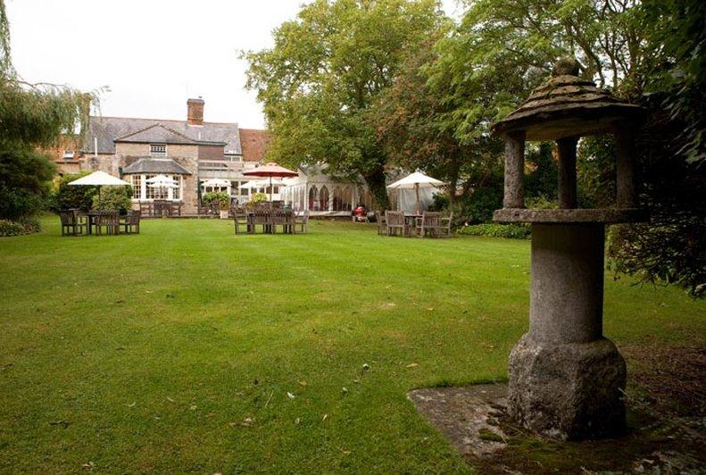 Falcon Hotel Towcester Ανέσεις φωτογραφία